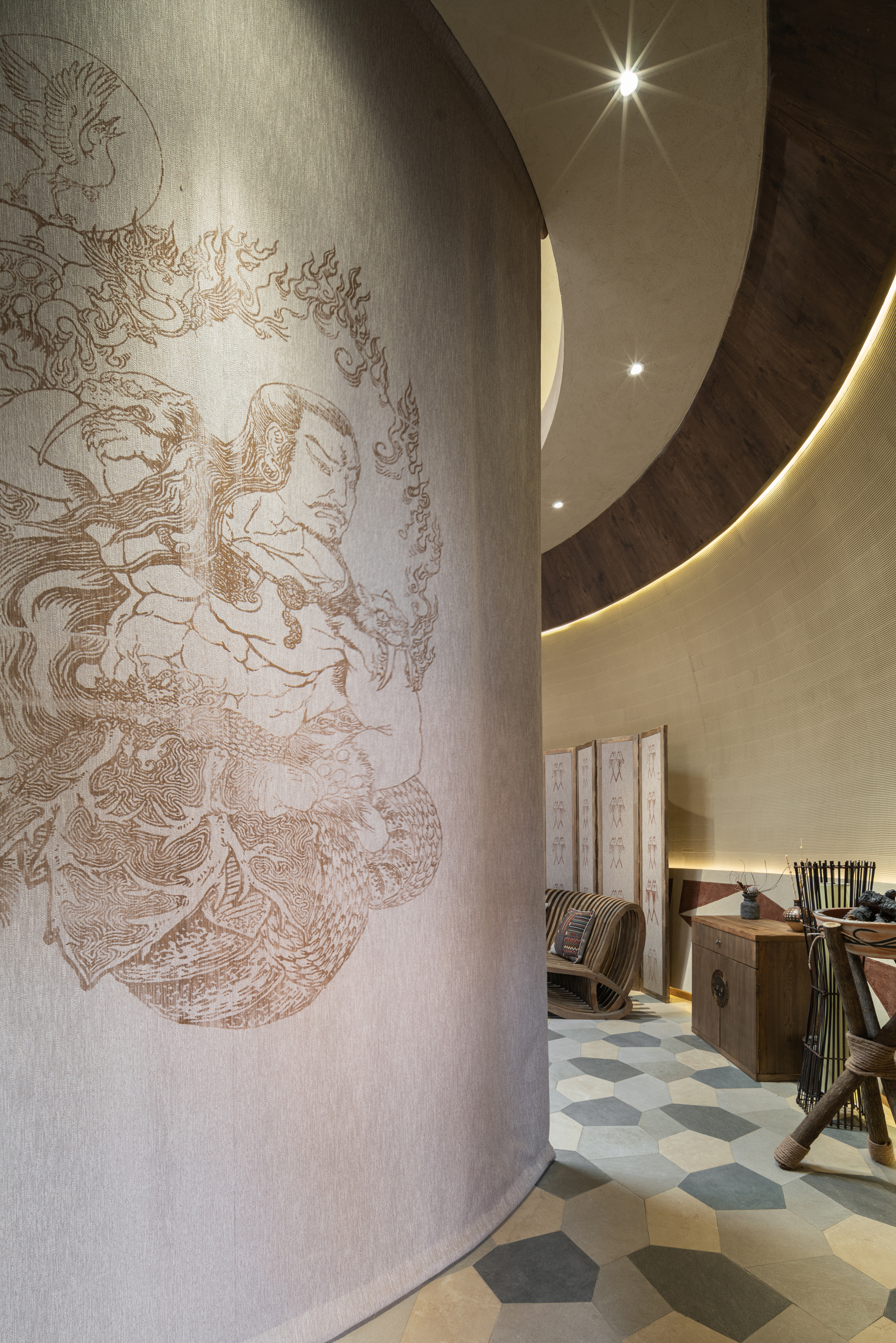 设计案例_中华郡·远古部落主题酒店