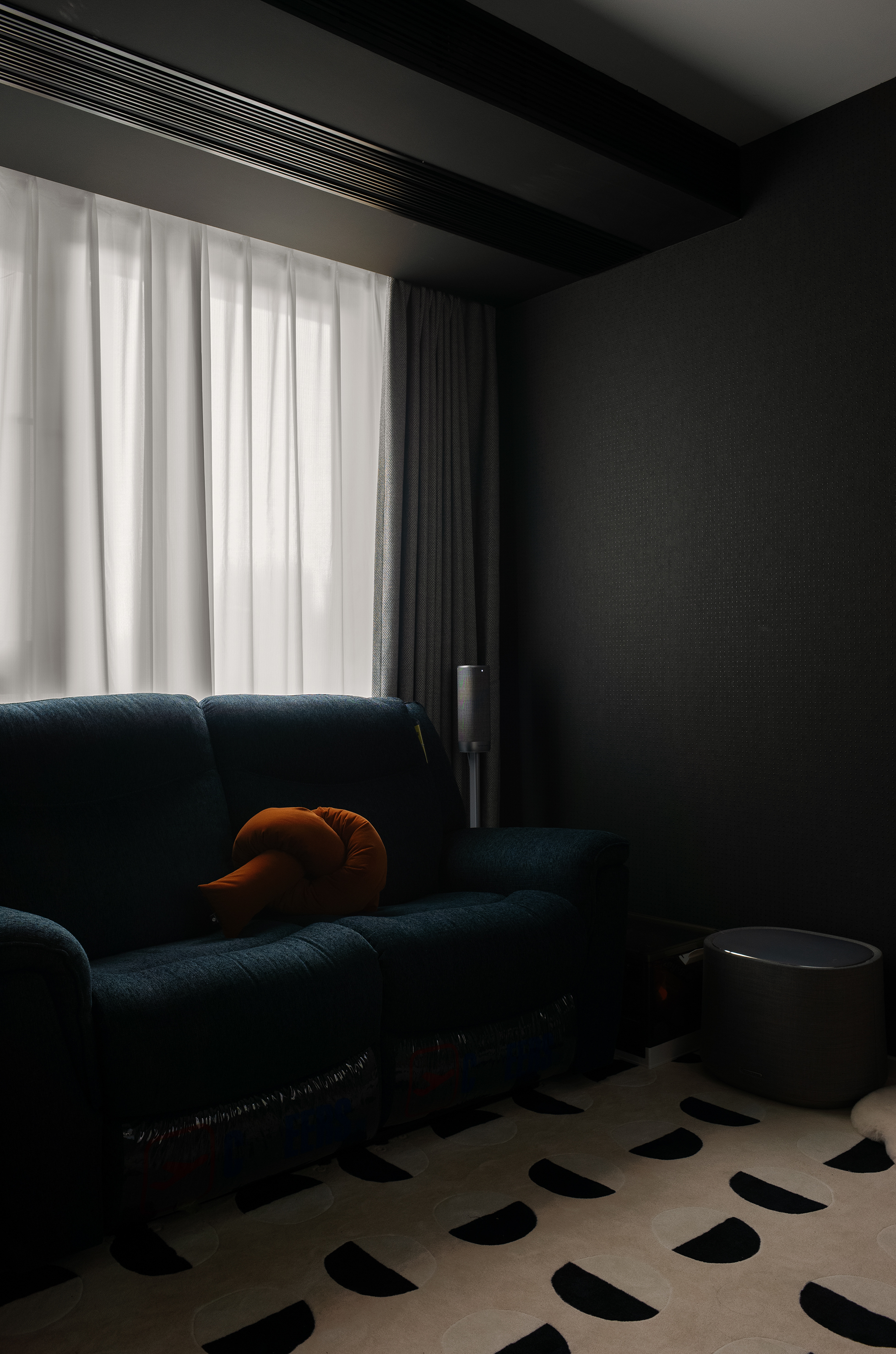 设计案例_黑白灰色二人世界