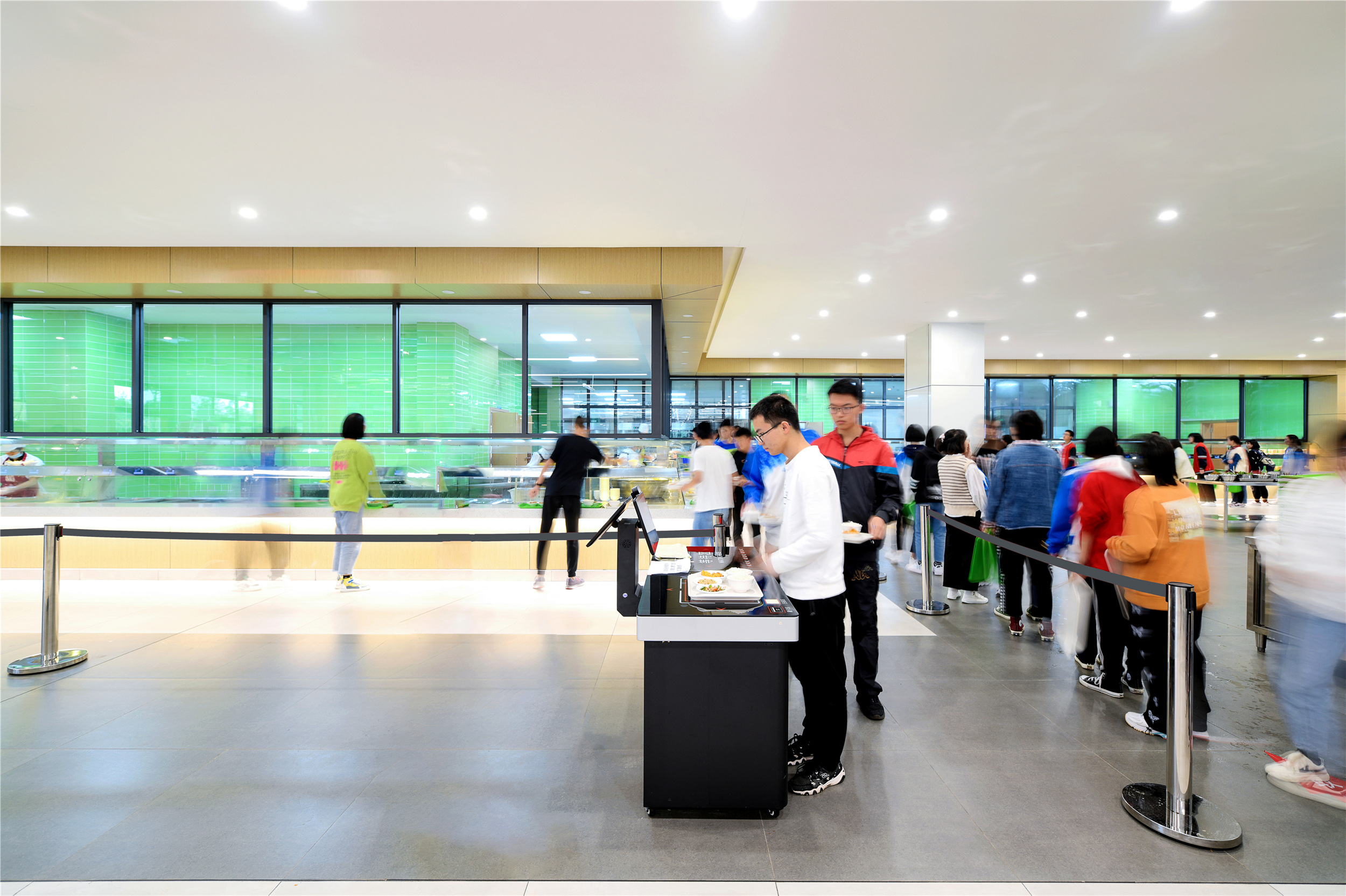 设计案例_云南玉溪第一中学“笑脸”餐厅