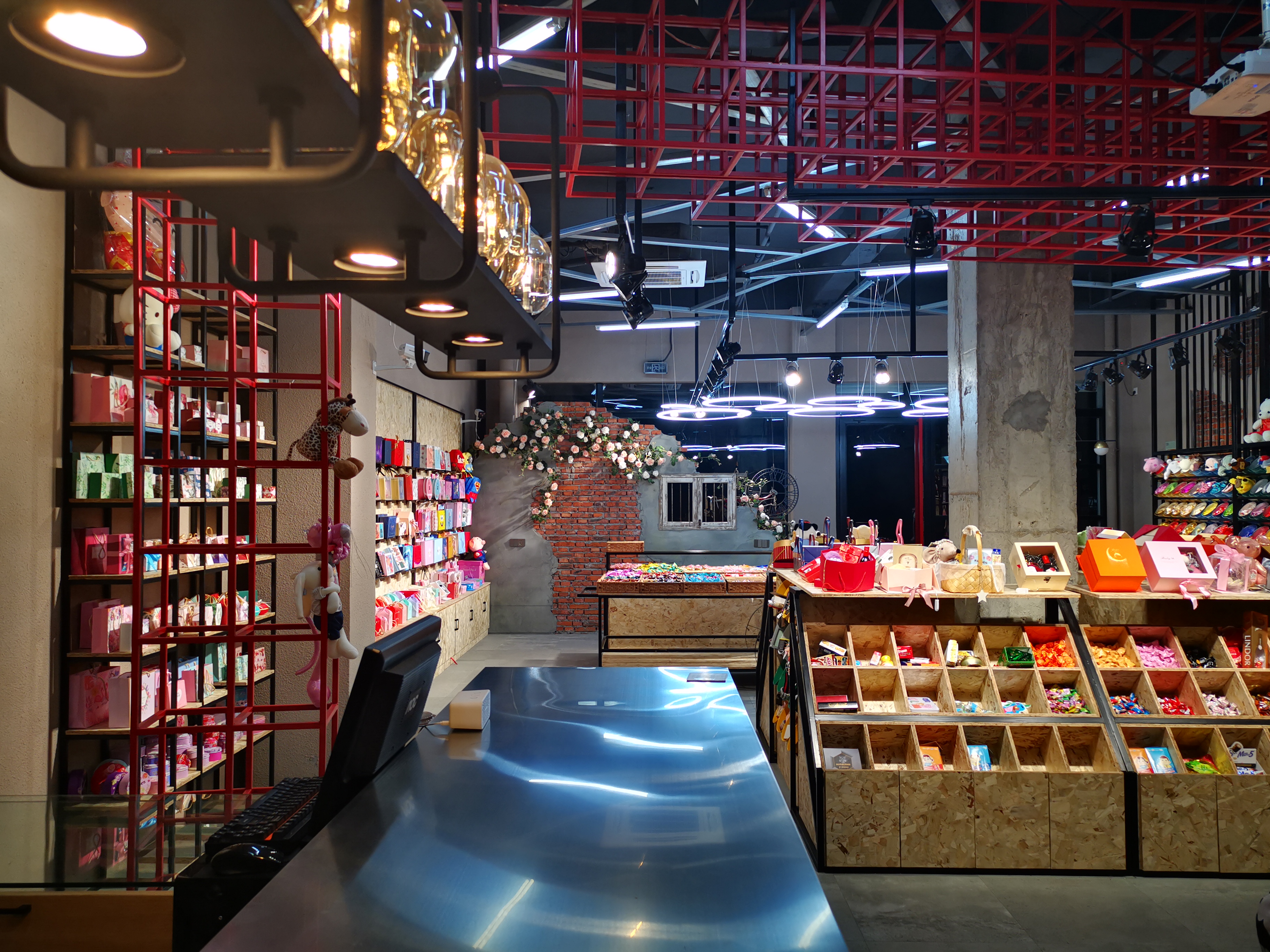 设计案例_扬州甜觅婚品店铺设计