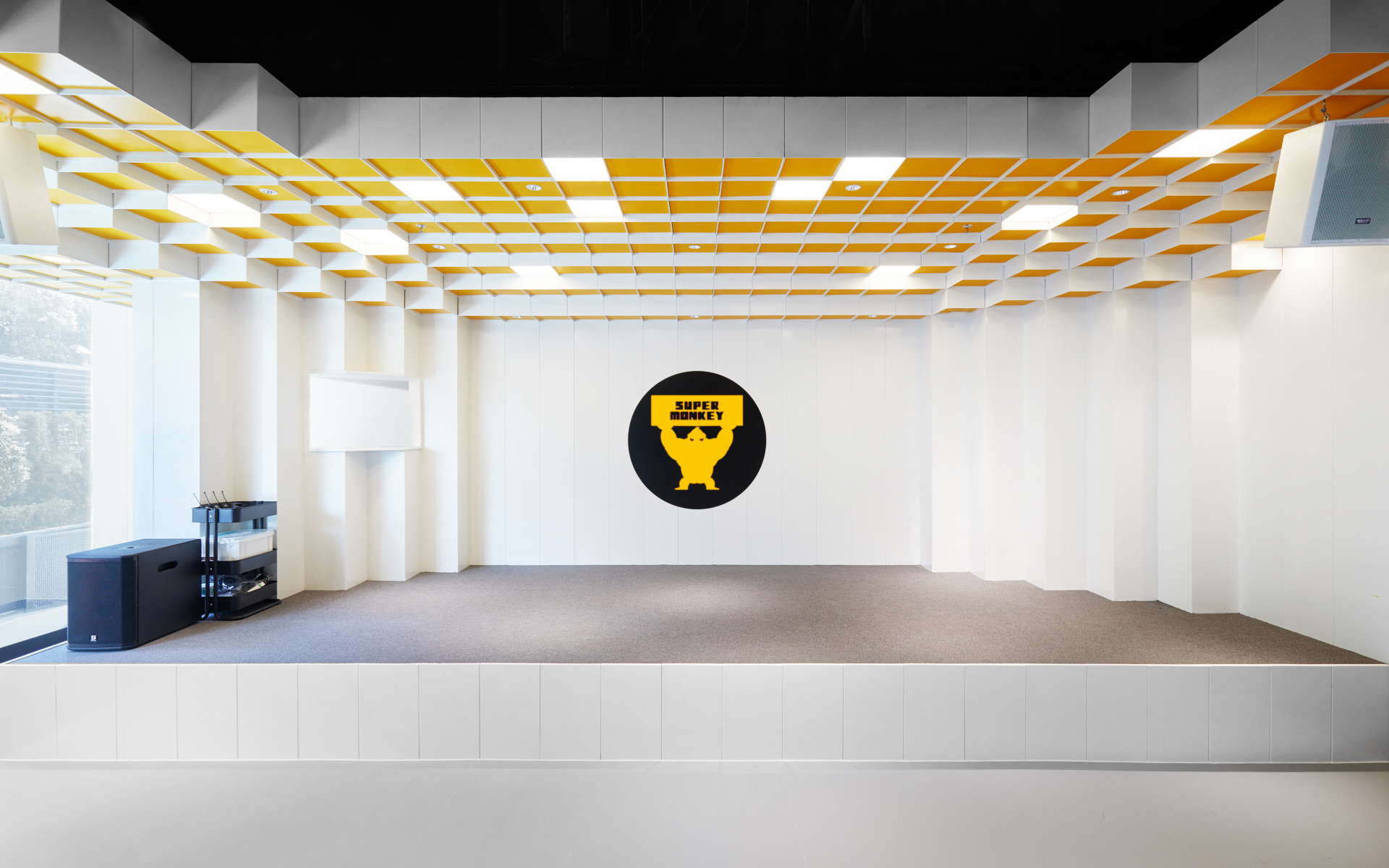 设计案例_超级猩猩深圳皇庭主题店